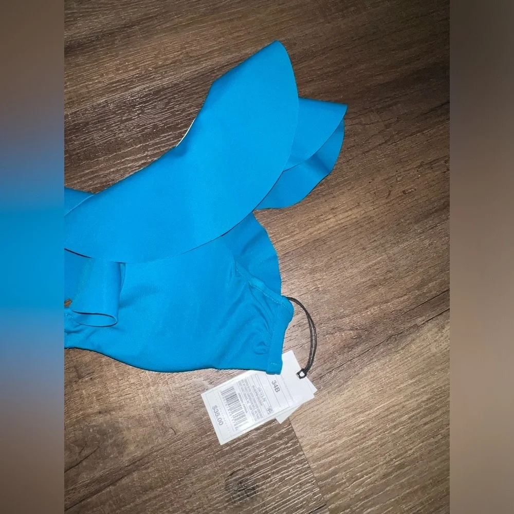 NWT Target Shade & Shore Bikini Top